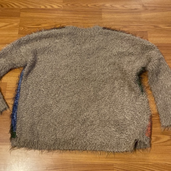 Women’s Sweater size large (CE) - Picture 4 of 5